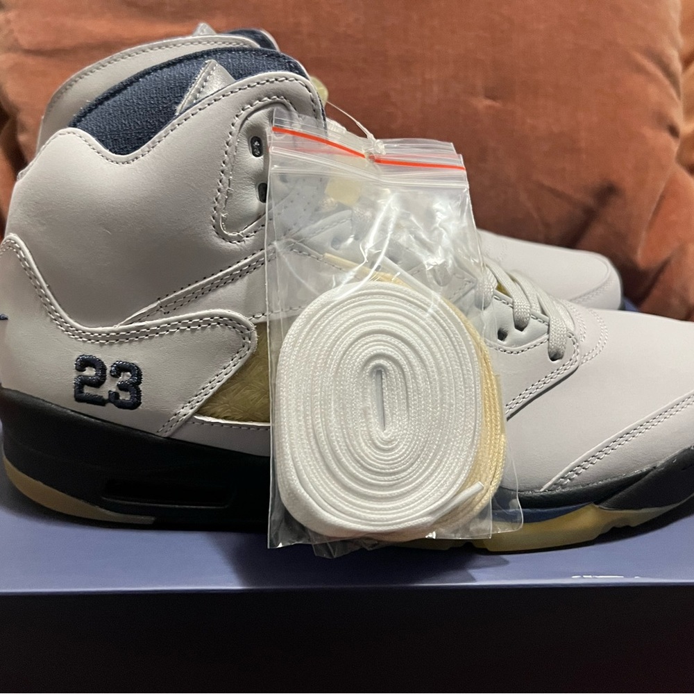 Air Jordan 5 x A Ma Maniere DAWN Size 11 WOMAN/9.5 MEN.